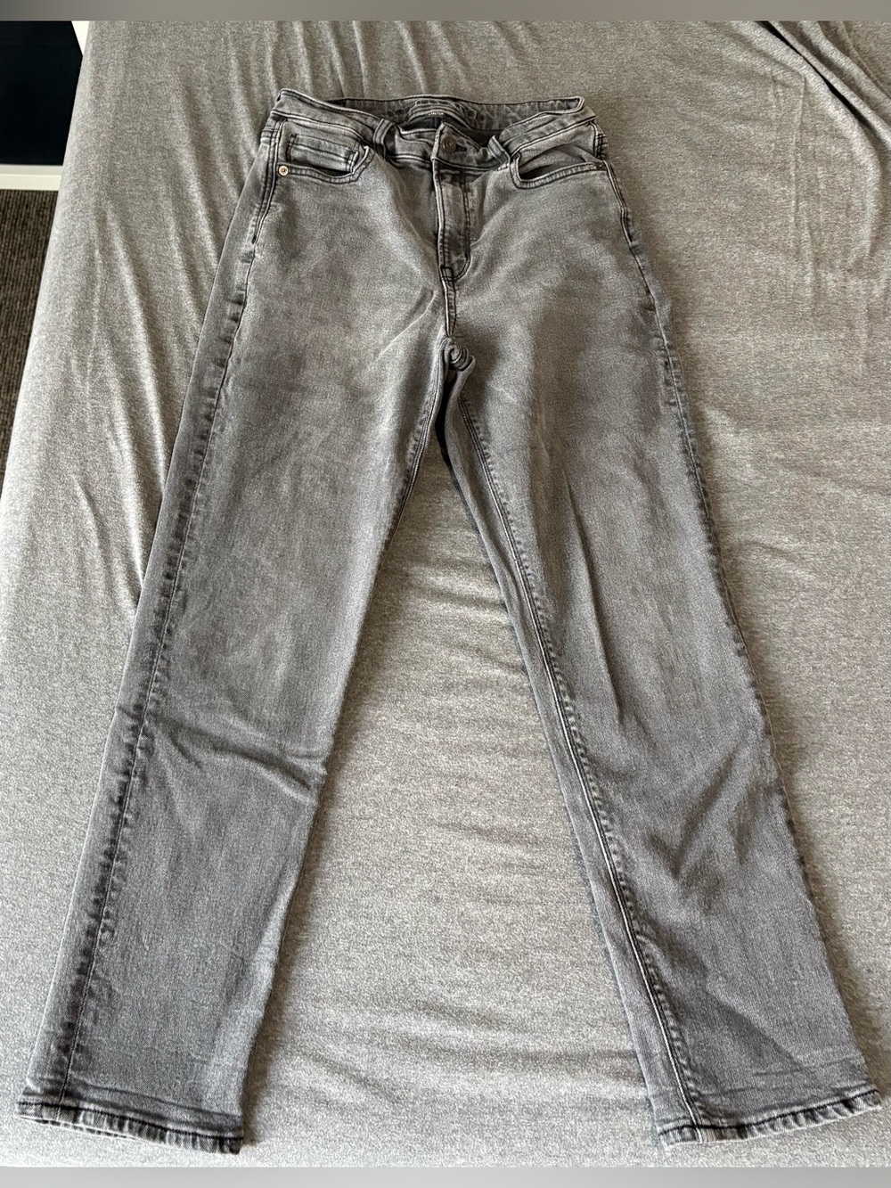 American Eagle Mom Jeans